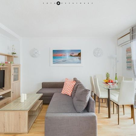Apartment With Pool & Balcony Less Than 10Min Walk To La Mata Beach! Torrevieja Exterior foto