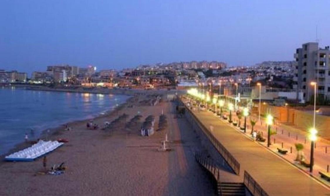 Apartment With Pool & Balcony Less Than 10Min Walk To La Mata Beach! Torrevieja Exterior foto
