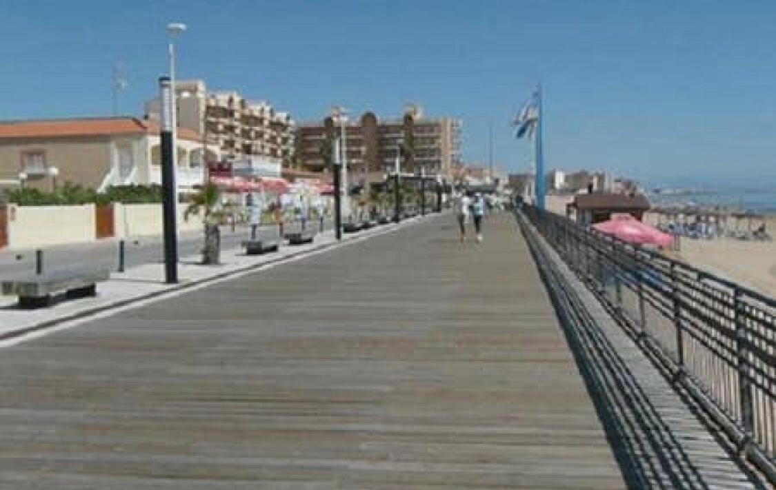 Apartment With Pool & Balcony Less Than 10Min Walk To La Mata Beach! Torrevieja Exterior foto