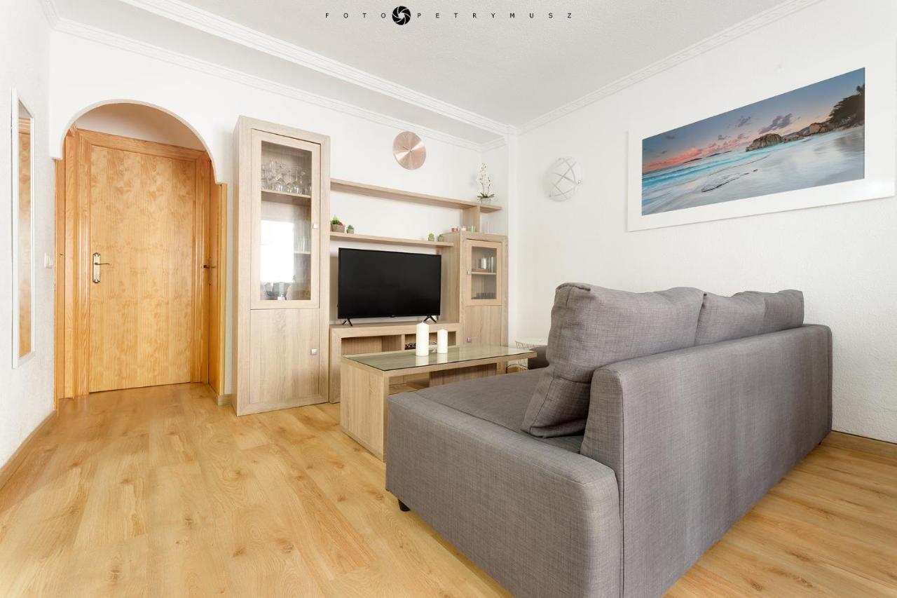 Apartment With Pool & Balcony Less Than 10Min Walk To La Mata Beach! Torrevieja Exterior foto
